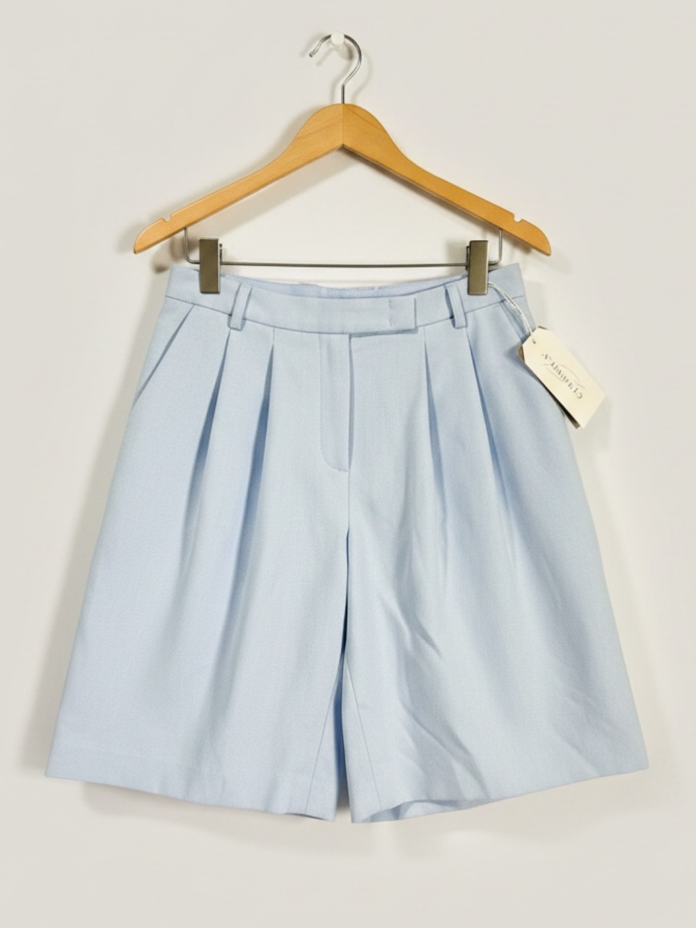 NWT Madeleine Baby Blue Bermuda Dress Shorts  Medium